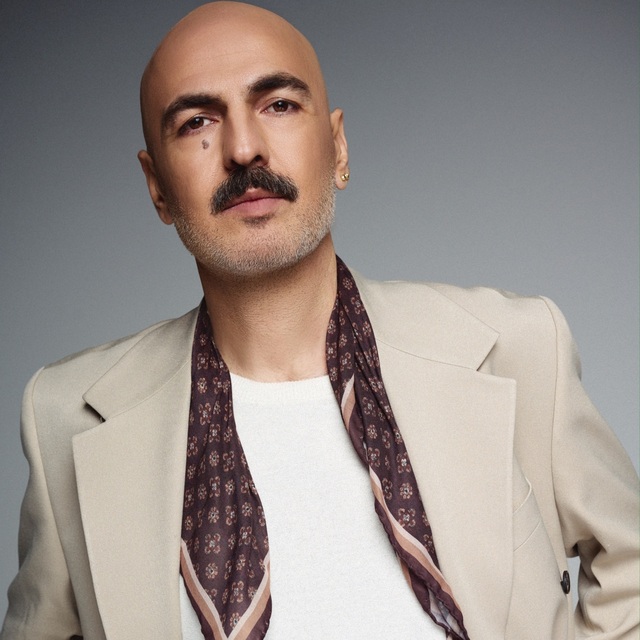 Soner Sarıkabadayı'dan 'Dönemem Ona'