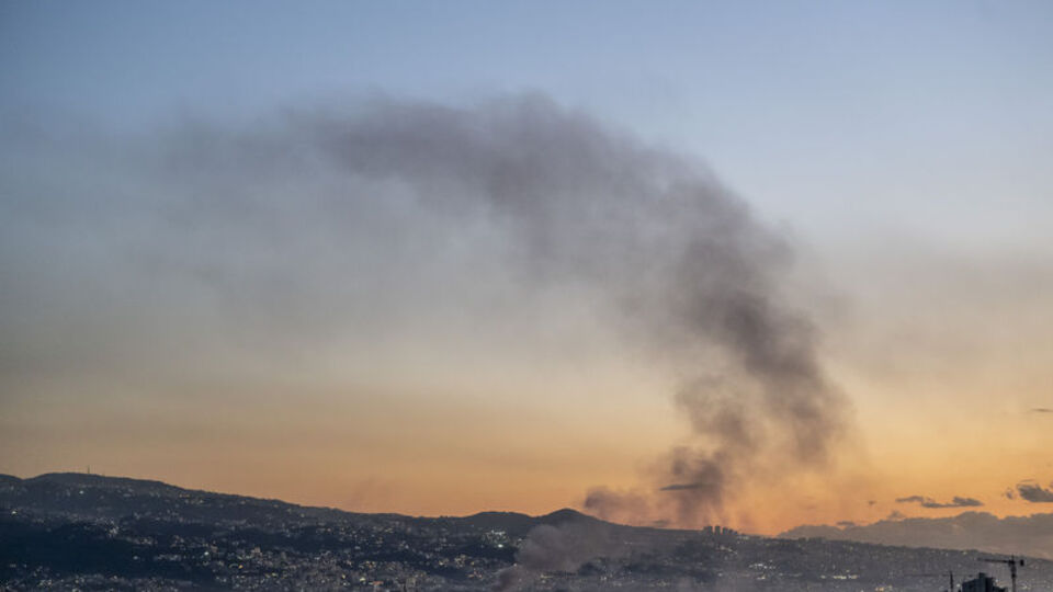 İsrail ateşkesten sonra ilk defa Beyrut'a saldırdı