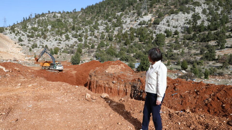 50 yıllık çöp biriktirme alanı temizleniyor