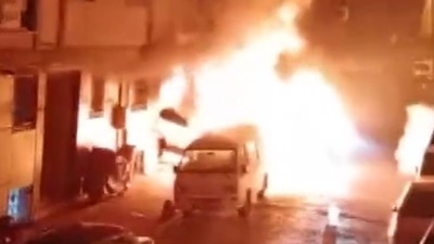 Araçlar alev alev yandı!