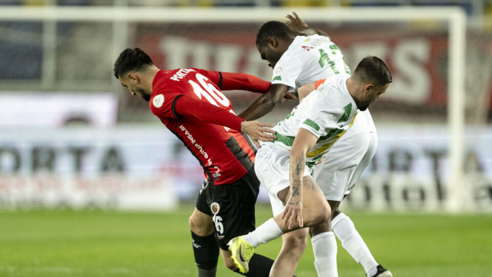 Gençlerbirliği tek attı üç aldı!