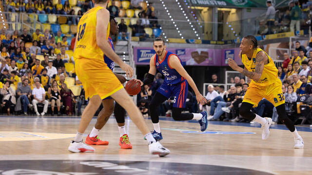 Bahçeşehir Koleji turu İstanbul'a bıraktı!