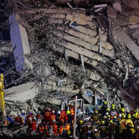 Myanmar'daki depremlerde 1002 can kaybı