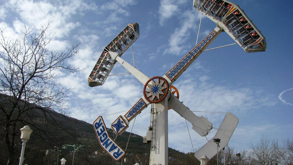 Lunaparkta feci kaza! Genç kızın durumu ciddi!