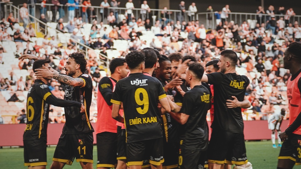 İstanbulspor, 2. yarıda üç puanı aldı!