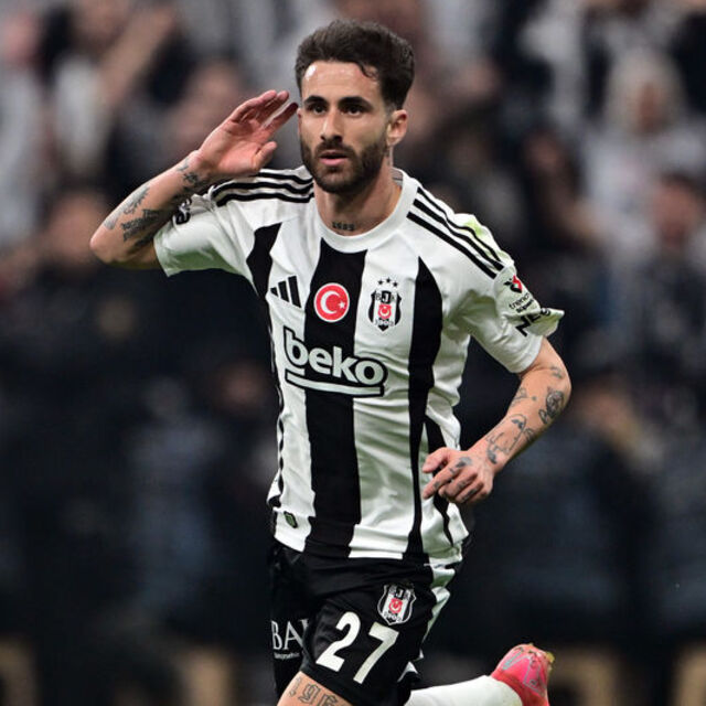 Rafa Silva gollerine devam ediyor!