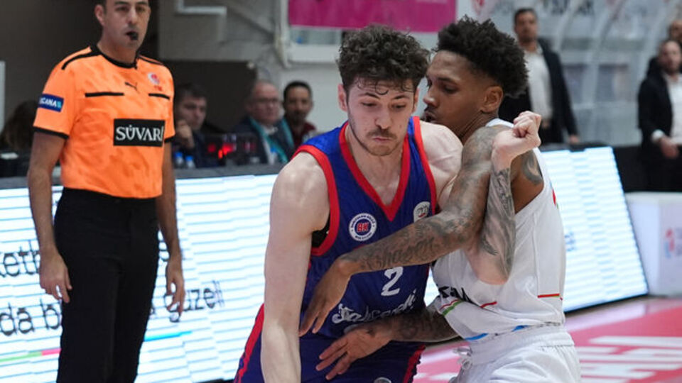 Aliağa Petkim-Bahçeşehir Koleji maçı ertelendi