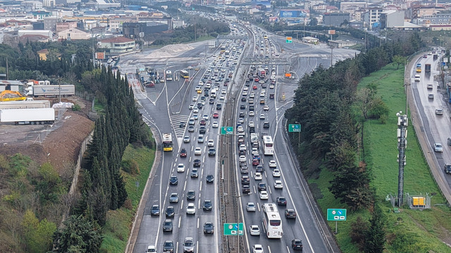 İstanbul'da şaşırtan bayram trafiği!