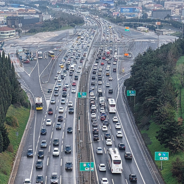 İstanbul'da şaşırtan bayram trafiği!