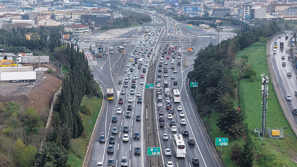 İstanbul'da şaşırtan bayram trafiği!