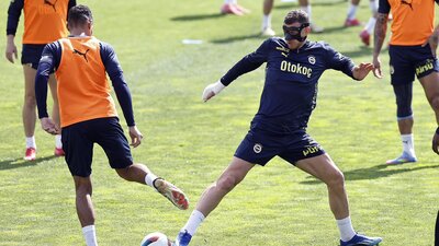 Fenerbahçe'de derbi mesaisi!