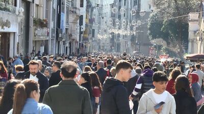 İstiklal'de bayram yoğunluğu