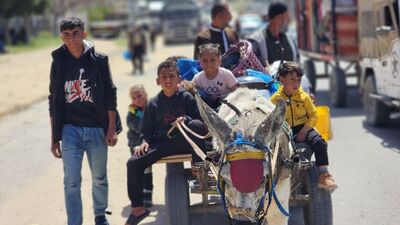 Gazzeliler zorla tahliye ediliyor