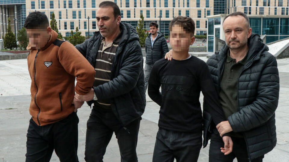 Daha 14 yaşındaydı... Çocuk parkında vahşet!