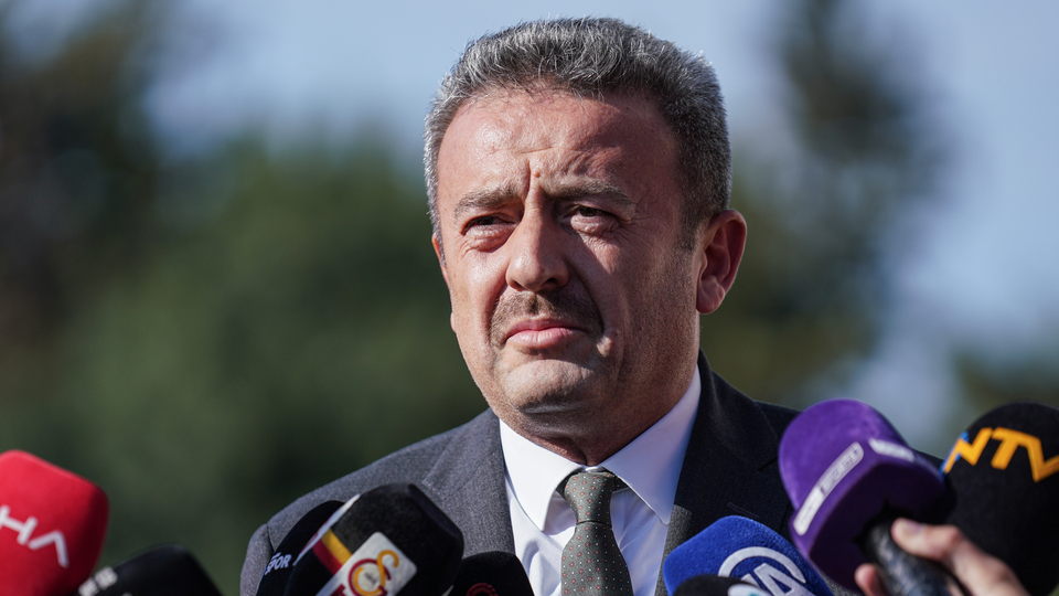 Hatipoğlu'ndan Ilıcalı'ya "kırmızı kart" sorusu!