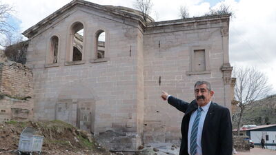 Türkülere konu olan mahallede! Definecilerin kurbanı oldu