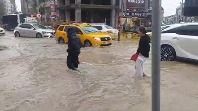 Elazığ'da caddeler göle döndü