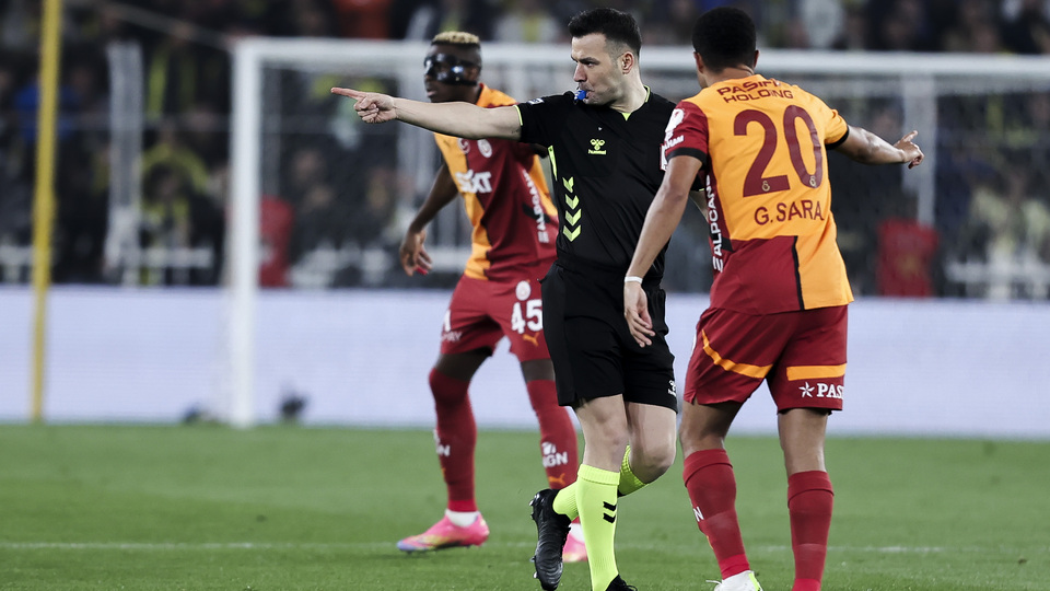 VAR incelemesi sonucu penaltı kararı!