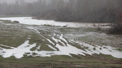 Zara'da tarlalar su altında kaldı