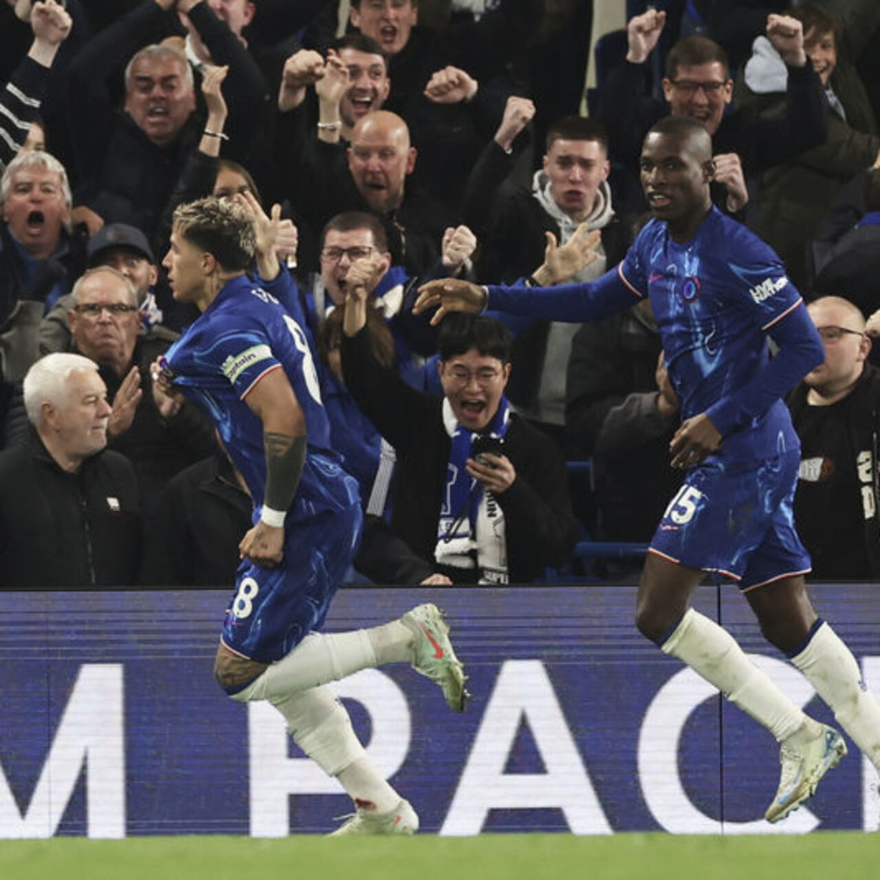 Chelsea, Tottenham'ı tek golle geçti!