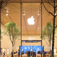 Apple 1 günde 310 milyar dolar eridi