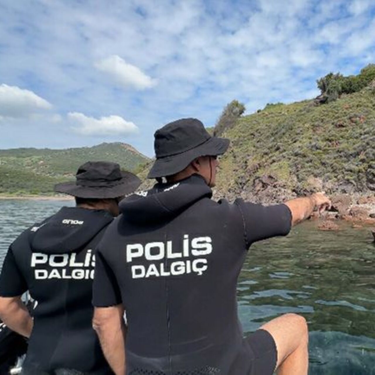 Göçmen botu battı! 4 yaşındaki çocuk aranıyor
