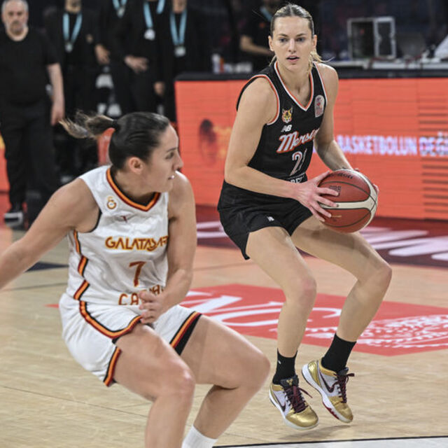 ÇBK Mersin finale yükseldi!
