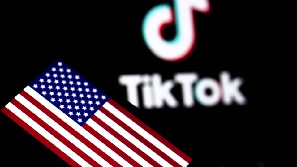 Trump, TikTok için verilen süreyi uzattı