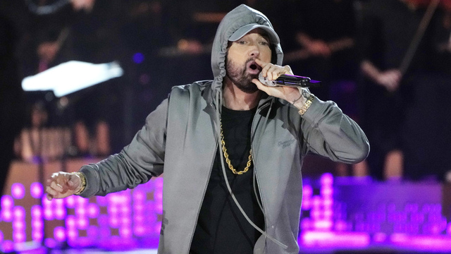 Eminem dede oldu