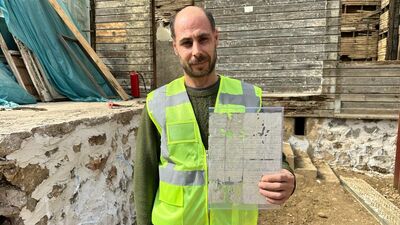 Duvarların arasından 1964 yılından 'aşk' çıktı