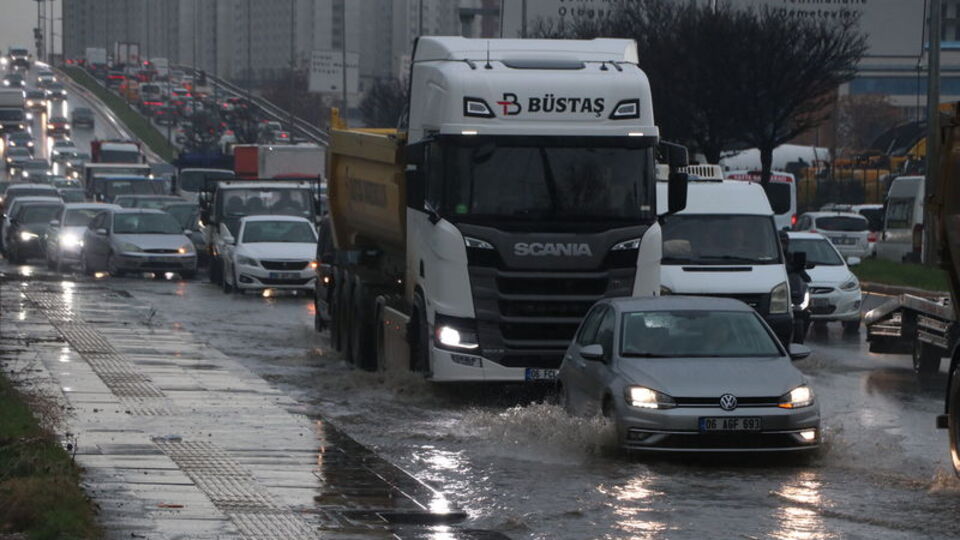 Başkentte şiddetli sağanak!