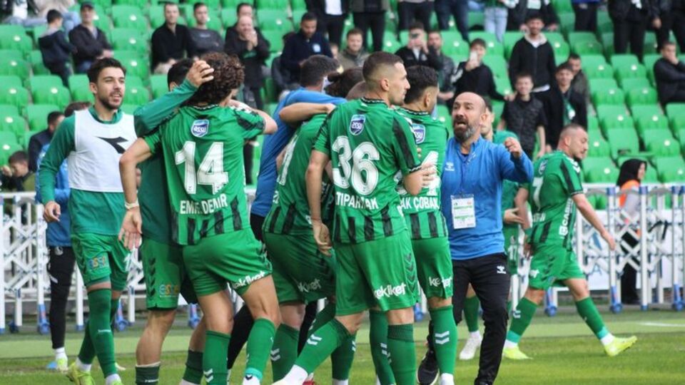 Sakaryaspor geriden gelip kazandı!