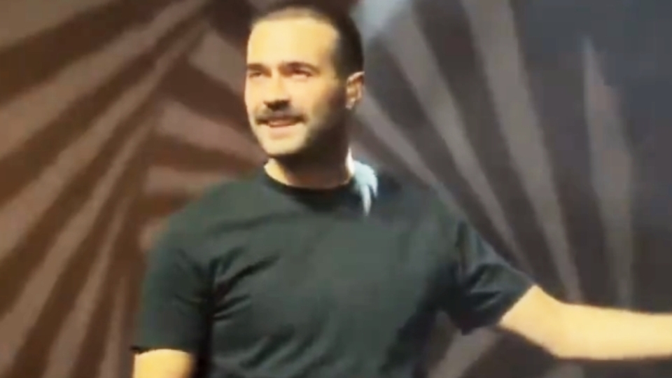 İmajını değiştirdi