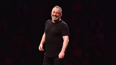 Cem Yılmaz da göç etti