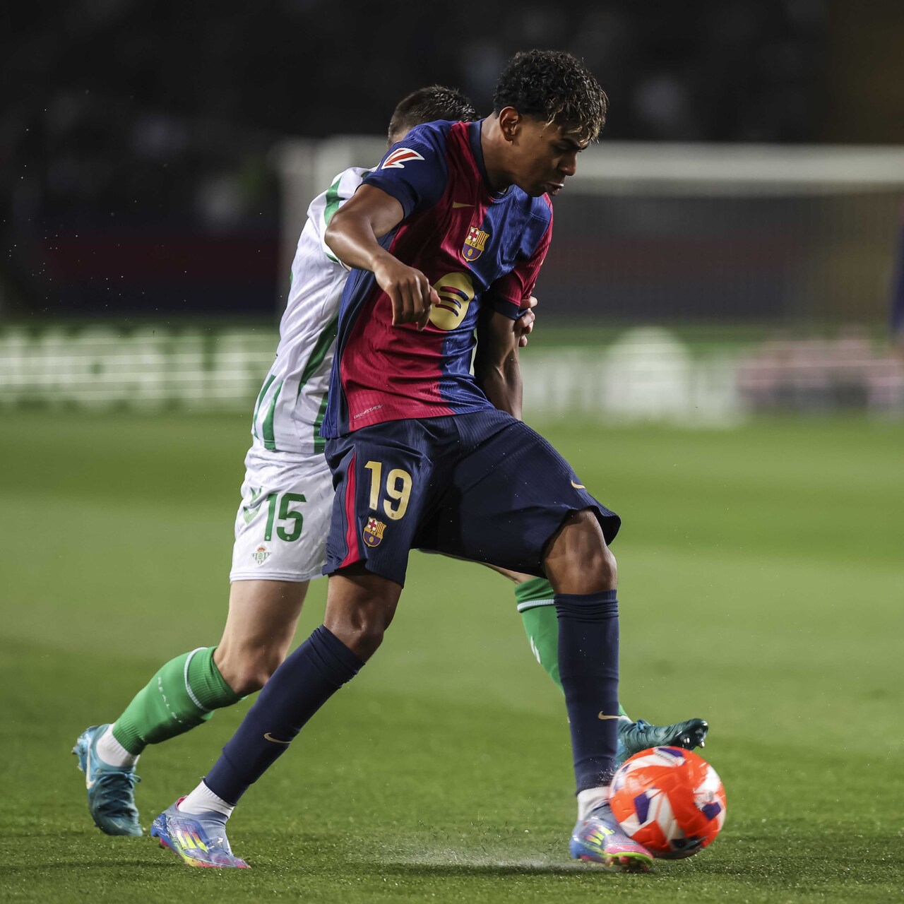 Barça'nın 9 maçlık serisini Betis bitirdi!