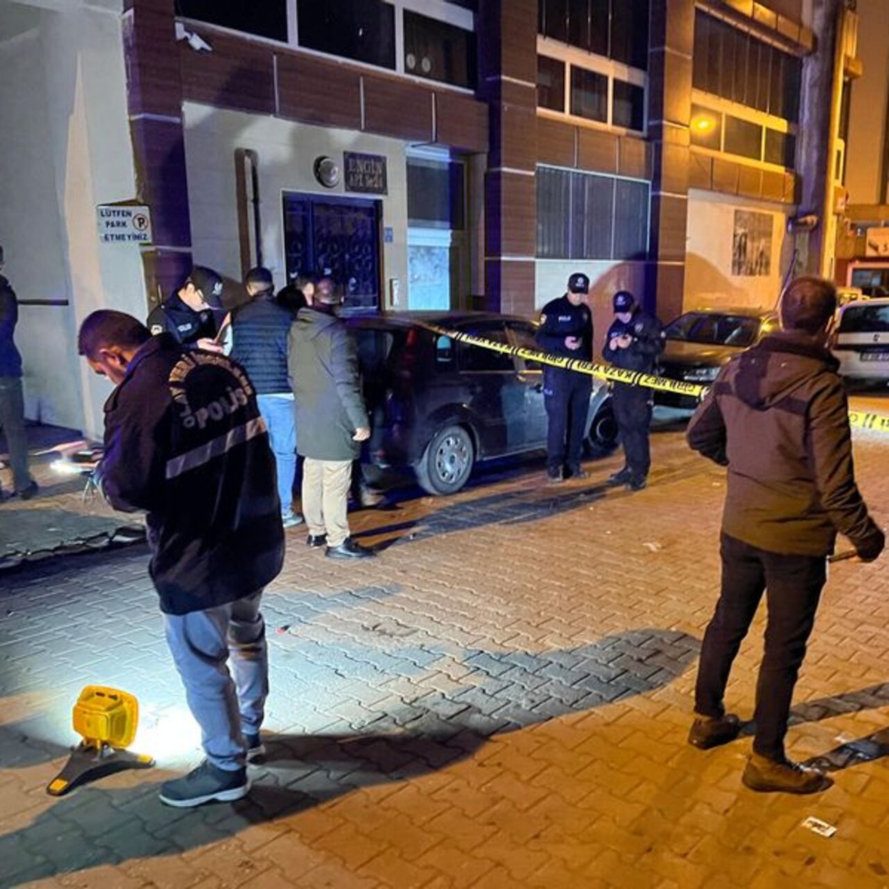 Elinde torpil patlayan çocuk yaralandı