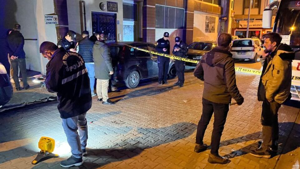 Elinde torpil patlayan çocuk yaralandı