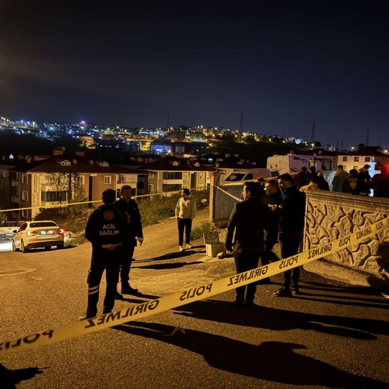 Komşular arasında silahlı kavga: 5 ölü, 6 yaralı