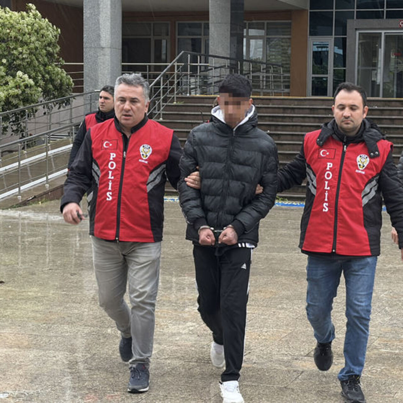 14 yaşındaki kızı öldüren katil yakalandı