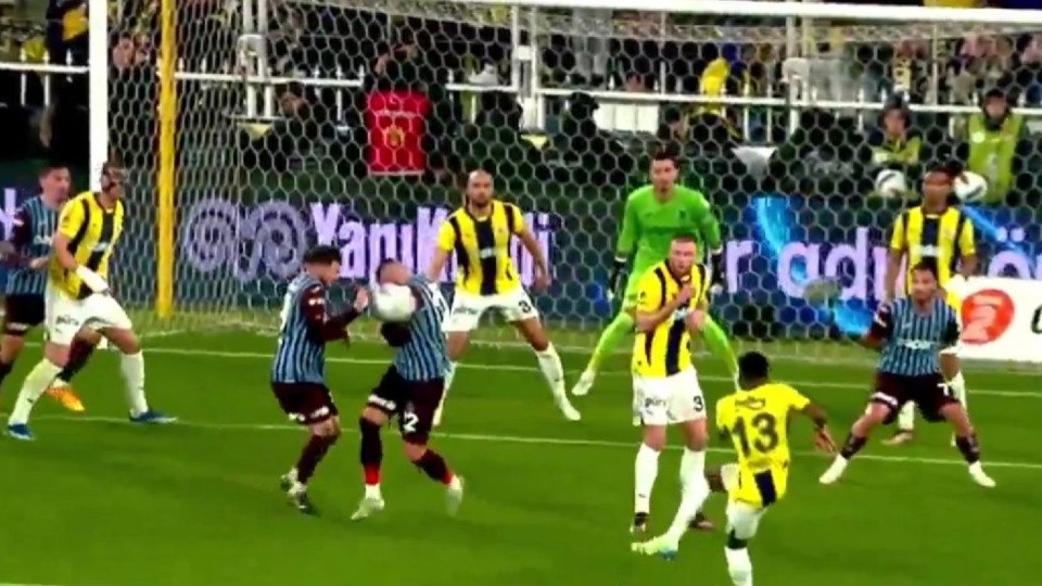 Fenerbahçe'den penaltı beklentisi!