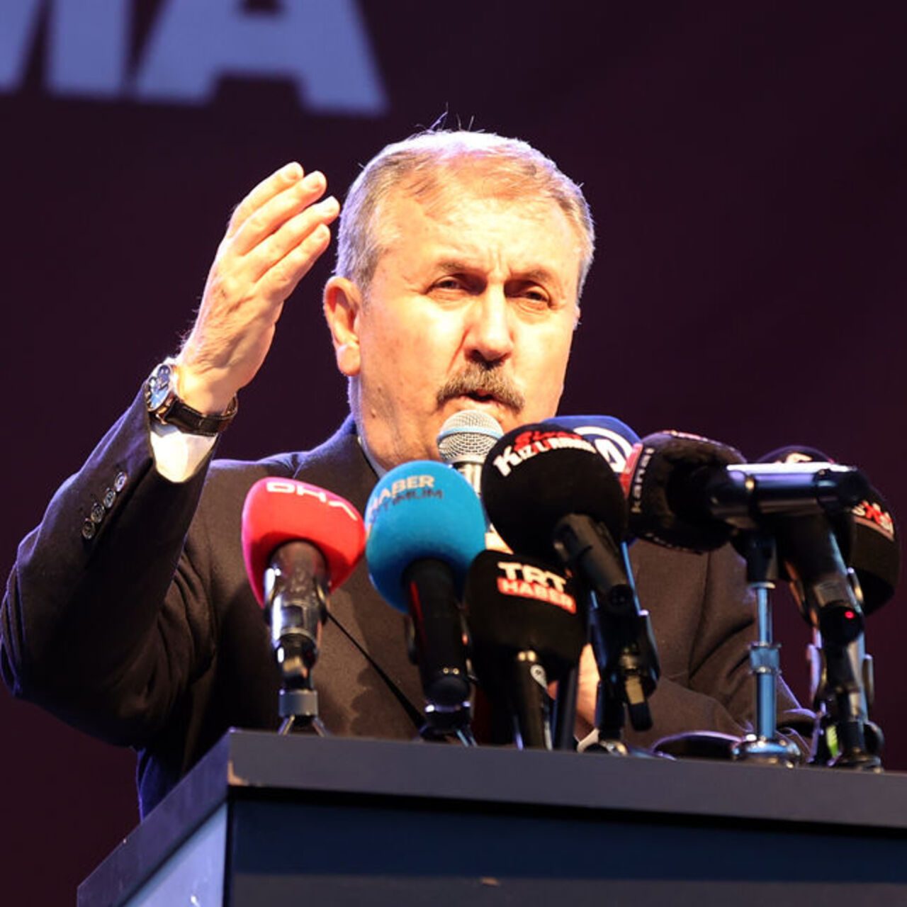 Destici'den, Özgür Özel'in açıklamalarına tepki