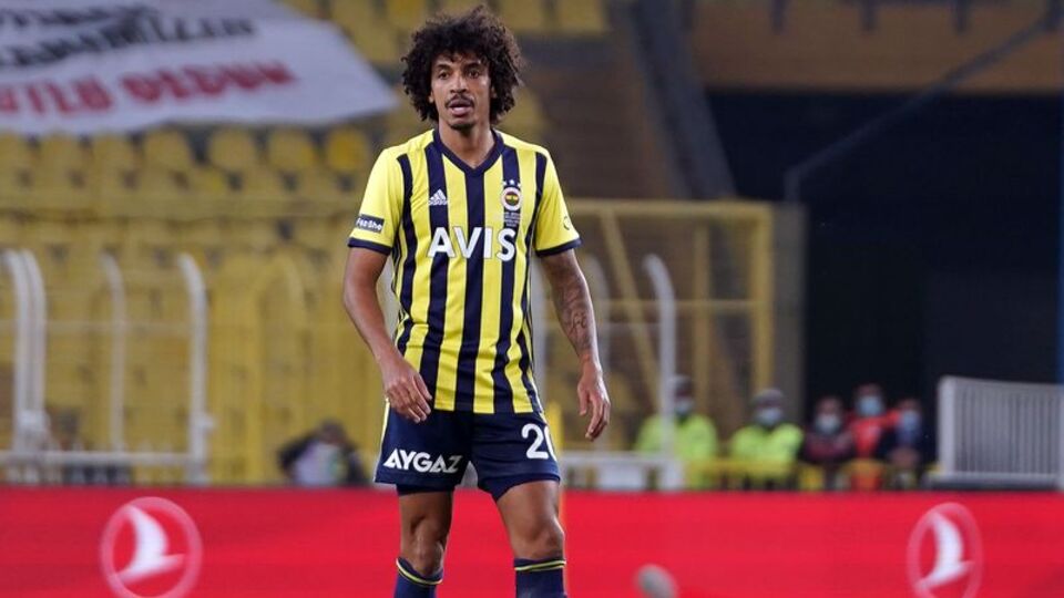 Luiz Gustavo, hastaneye kaldırıldı!