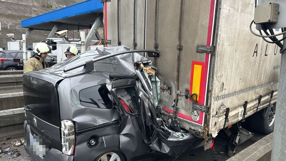 Gişelerde ikiz facia! Görüntü dehşete düşürdü!