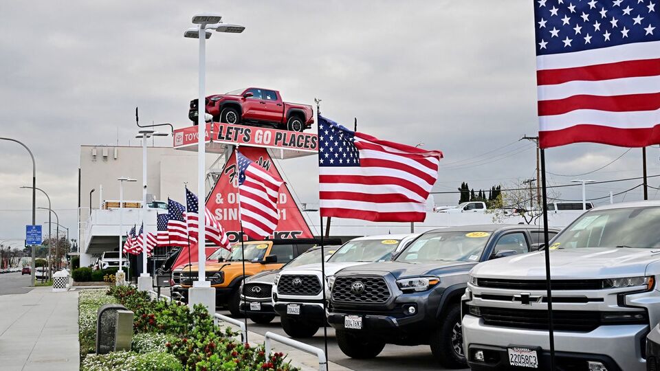 Otomotiv hisselerine Trump darbesi