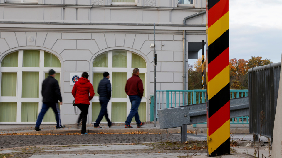 Almanya'da sığınma başvurularında sert düşüş