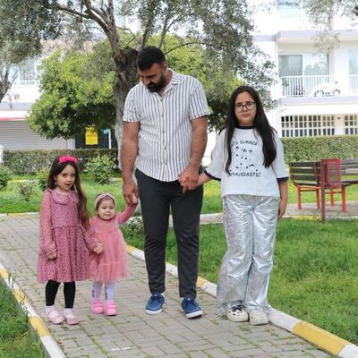 SMA'lı Mihra Helin, tedaviden sonra adım atmaya başladı