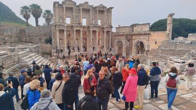 Bayramda tarihe akın
