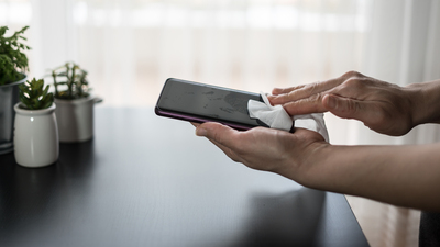 Telefon hoparlörü nasıl temizlenir?