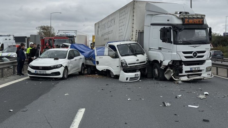 Anadolu Otoyolu'nda zincirleme kaza!