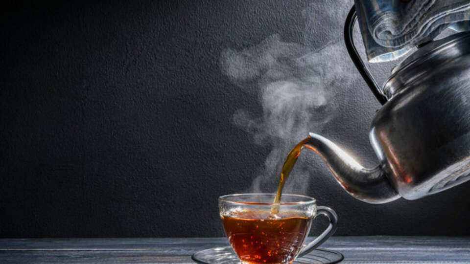 Demlenen çay ne kadar sürede tüketilmeli?